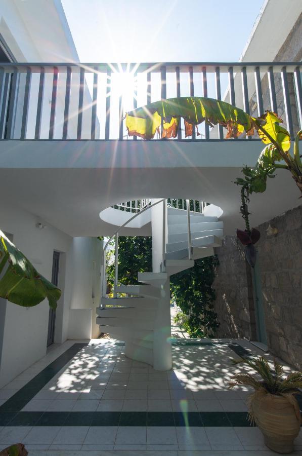 Melagrana Aparthotel Adamantas  Exterior foto